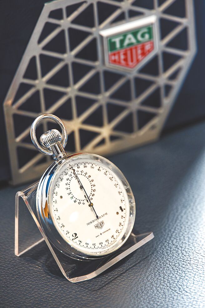 泰格豪雅骨董時計展，展出1916年由Charles Auguste Heuer成功研發首款Mikrograph計時秒表。（TAG Heuer提供）