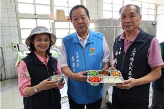 苗縣三灣鄉公所補助營養午餐費 鄉內7校235學子受惠