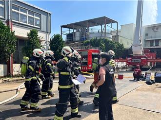 強化火警應變能力 桃市消防局攜手企業兵棋推演