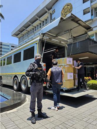 調查局公開銷燬毒品 蔡清祥重申大麻列二級毒品不變 將加強查緝