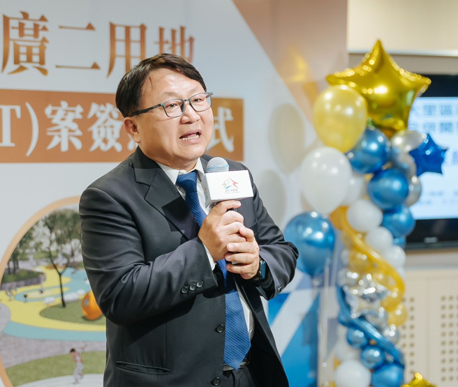 台中市大里区市七及广二用地合併开发兴建营运移转(BOT)案于9日正式签约， 图为太子大里杙实业董事长林宏俊。图/台中市政府提供