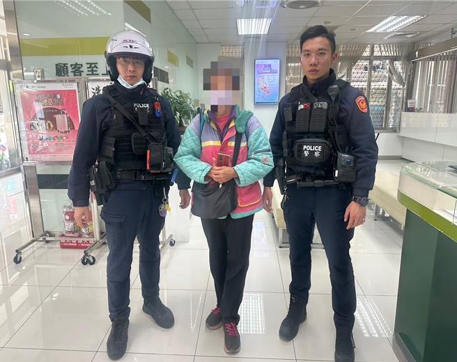 警方及时阻止妇人匯款。（三重警分局提供／张铠乙新北传真）