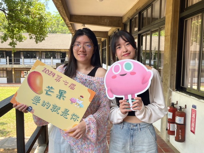 郉愛青、陳瑜期望能入選成為芒果學員之一，前往湖南衛視學習跨領域專業。（攝/劉安婕）