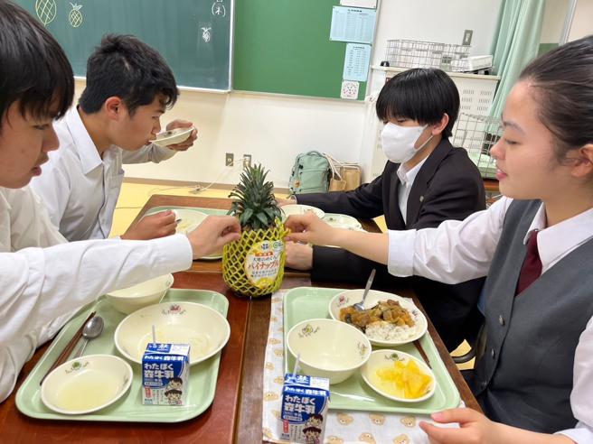 高雄凤梨连续2年登上日本学生营养午餐水果。（图／高雄市农业局）