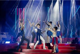 台語歌王印尼開唱突收「2千萬」厚禮 嚇傻下一秒反應曝光