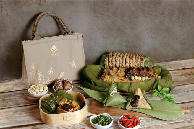 「奇岩一號」以最經典的菜色「稻香大地牛」、「川味乾鍋」、「麻油雞酒飯」入粽，推出3款特色手工粽，5月19日前預購享早鳥優惠價。（大地酒店提供）