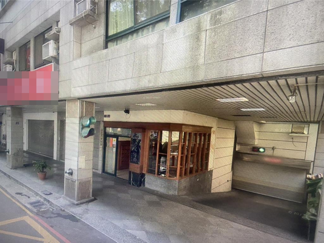 國二男學生沒去上家教課，老師都等不到他上門，沒想到竟是發生墜樓意外。（民眾提供／陳淑芬台中傳真）