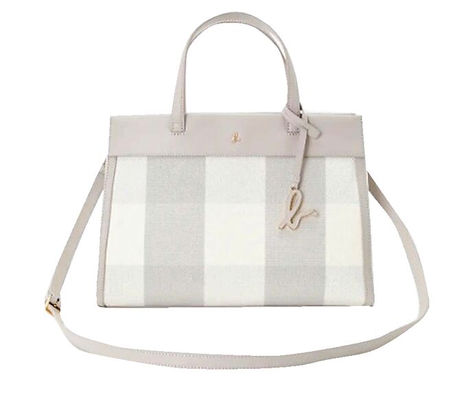 agnes b. Sophie两用手提袋（大），9980元。（agnes b.提供）