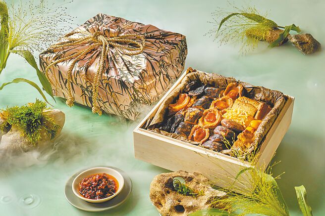 購買「祥龍十八粽」贈自製「金鏞醬」。 （台北美福大飯店提供）