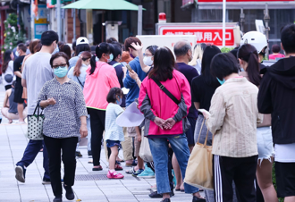 6病毒夹击！ 儿科医曝「肺炎患者一直来」 2症状要注意