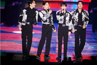 首爾直擊》終於可以大聲喊BEAST！Highlight重回舊地開唱喊「奇蹟」 15年前出道曲前奏一下全場淚崩