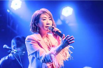 李翊君母亲节前夕唱到脱衣　揭登台一恐惧「害怕破音」
