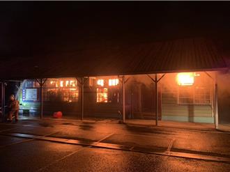 60年老店「資源莊冰店」大火　竹東人哀號：夏天宣告結束