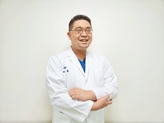 陳則豪帶探索和接納的心 赴斐援助