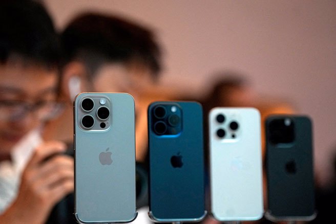 国际机械师与航空航天工作者协会（AIM）11日表示，马里兰州陶森（Towson）苹果零售商店工人已投票支持罢工，但日期尚未确定。(图/路透社)