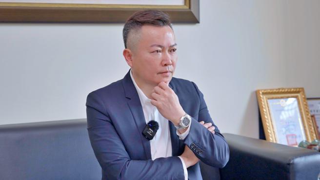 全国代销全联会理事长戴嘉圣受访时指出，《经纪业管理条例》部分条文已经不符合现今状态，任内将积极推动修法。图/富比士地产王提供