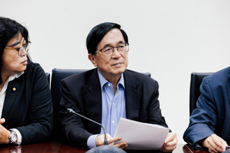 林濁水、游盈隆也有意見！ 柯志恩批赦扁「還公道」：民主蒙塵