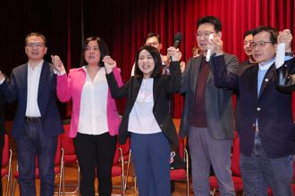 高金素梅現身挺徐巧芯！要賴表態：政務官越來越不倫不類