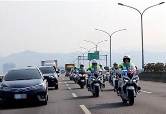 國1銜接台74線通車 中市交通快打、大重機支援疏導