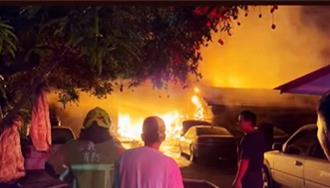 嘉義大林汽修廠大火 火勢蔓延波及三合院