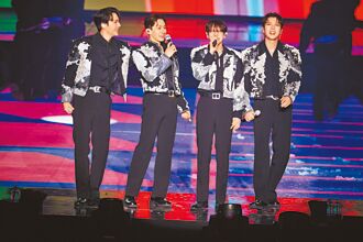 Highlight舊地開唱 大聲喊BEAST超激動