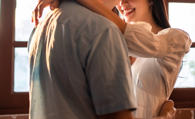 一名女子和年薪500万的台积电高阶主管暧昧，对方经常喊出「我养妳」。（示意图，shutterstock／达志）