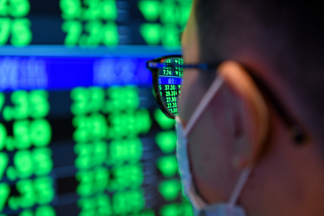 台股創新高後回檔，主要受到這些族群影響。（圖／報系資料照）