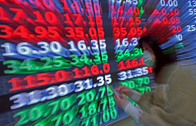 台股創新高後，能否繼續上衝受囑目。（圖／報系資料照）