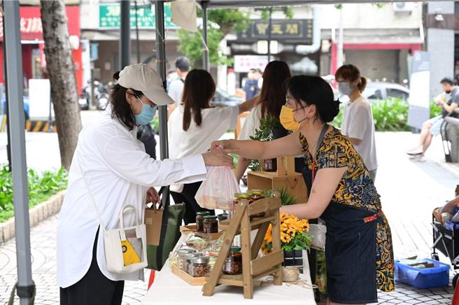 新竹市专属新住民朋友的年度盛宴「国国市集」，将于5月18日12时至下午5时在大远百旁西门通徒步区开张营业。（新竹市政府提供／陈育贤新竹传真）