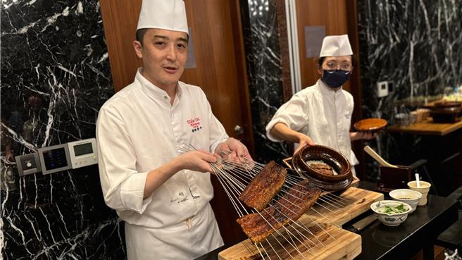 懷石料理在傳統日本文化中被視為款待料理的代表，透過料理長廣瀨晉平（Shimpei Hirose）對傳統和食文化的熟稔與各樣食材的靈活應用。（柯宗緯攝）