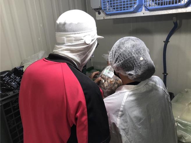 台中女中3月29日通报校园食物中毒后，台中市食安处立即启动个案、供膳场所调查及採检等相关调查作业。（台中市政府提供／冯惠宜台中传真）