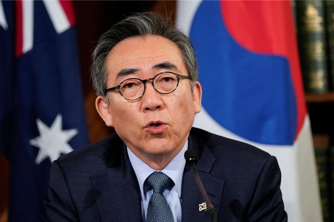 韓國外交部長官趙兌烈13日展開訪中行程，下午在北京釣魚台國賓館與中共中央政治局委員、大陸外長王毅舉行會談。（路透資料照）