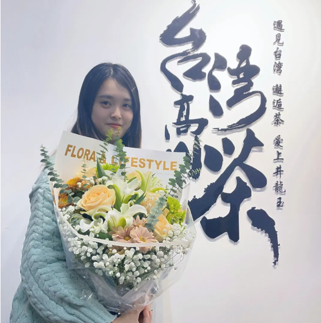 來自台中的「00後」蔡如瑜，透過短影音介紹在大陸生活的一點一滴。（作者提供）