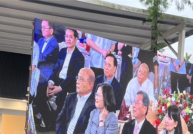 英系大老，前立委陈明文13日晚间席开80桌庆祝70大寿，蔡英文总统、前总统陈水扁、前行政院长苏贞昌等政坛大咖、要角受邀出席。（读者提供∕吕妍庭嘉义传真）