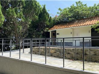 打造友善城市 竹市府改善忠靈祠公廁無障礙坡道