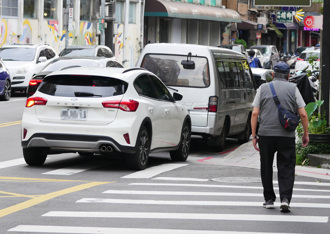 道交條例修正三讀4違規可檢舉 民團：道路設計需改善