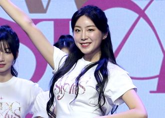 安芝儇才剛宣布「終於搬到高雄」 市長陳其邁留言回應了