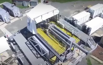 陸電磁軌道砲送精靈炸彈上天凸槌 靠它解決問題