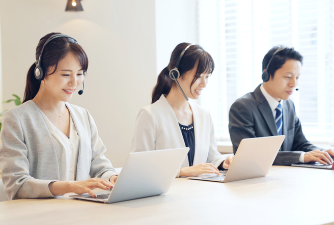 专家表示，将来生成式AI能分析可户的交易纪录，主动解决客户问题，替代人工客服处理大部分工作。（图：shutterstock／达志）