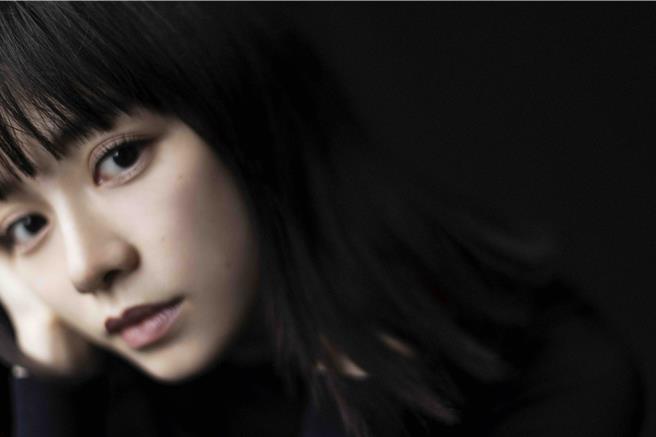 姚愛甯出道10年加盟新東家。（邊走邊聽提供）