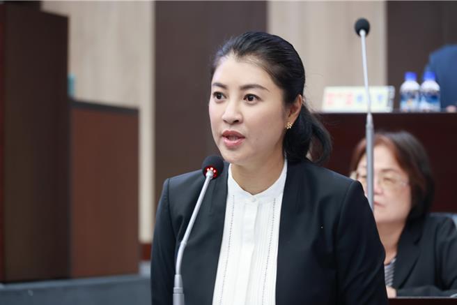 南投縣長許淑華認為，未來南投市2期及竹山、草屯的青宅將檢討調整管理辦法。（南投縣政府提供／楊靜茹南投傳真）