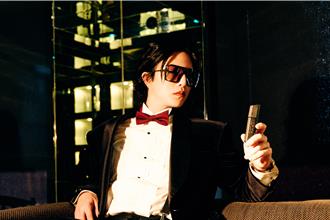 日本第一男公關羅蘭「私密日常曝光」 親揭出門前自信必備時尚單品