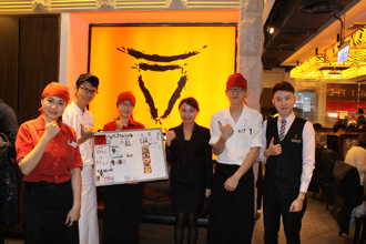 畢業季來臨！餐飲搶人大戰開打 好「薪」情搶先看  