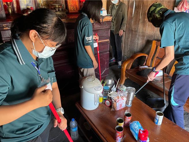 台電公司與花蓮門諾醫院合作辦理「希望種子計畫」迄今邁入19年，提供在地大專院校學生暑期工讀機會，協助學生分擔家計，也藉此培養其正面價值觀，了解社會弱勢者的需要。（門諾醫院提供／羅亦晽花蓮傳真）