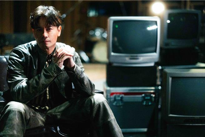 李圣杰推出新歌〈男人啊〉。（图／华纳音乐提供）