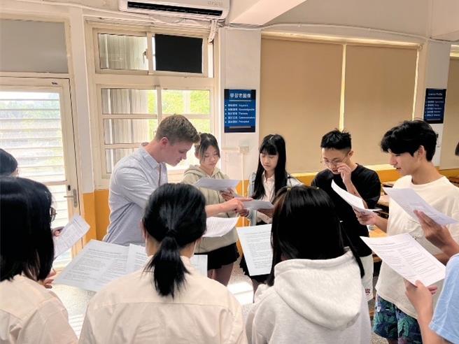 中正高中2017年開設美國雙聯課程及英國IFY，提供國際接軌教育。（中正高中提供）