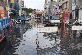 旗津沒下雨也淹水惹民怨 她怒嗆水利局：再淹就找官員去「吸」