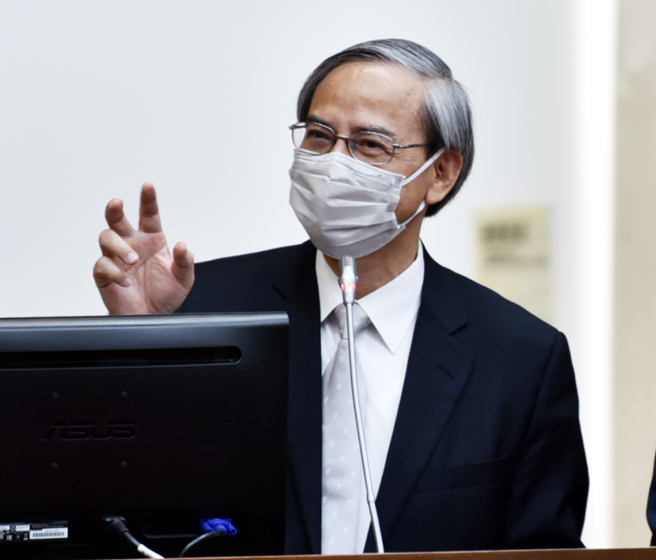 財政部次長阮清華回應保健食品關稅過高的討論。（圖／報系資料照）