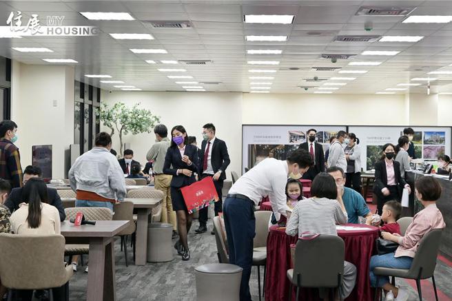 房市没有好到「天天过年」！住展风向球降回绿灯， 不过仍相对活络。图∕业者提供