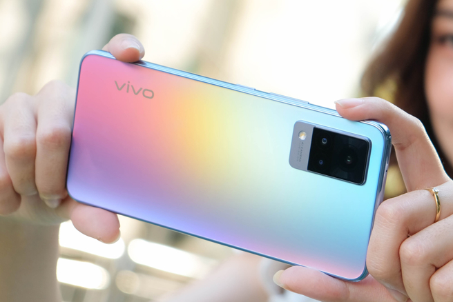 vivo夺下中国大陆手机市场销量市占率第一。（示意图/达志影像/shutterstock）